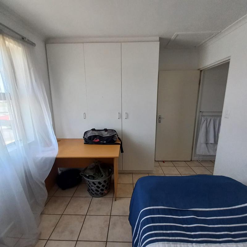 1 Bedroom Property for Sale in Ruyterwacht Western Cape